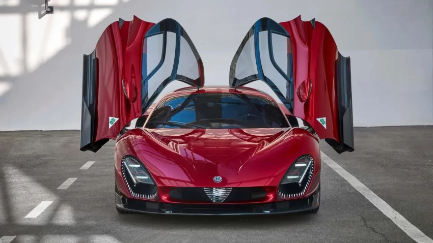 Alfa Romeo’nun yeni şaheseri: 33 Stradale Tanıtıldı işte detaylar
